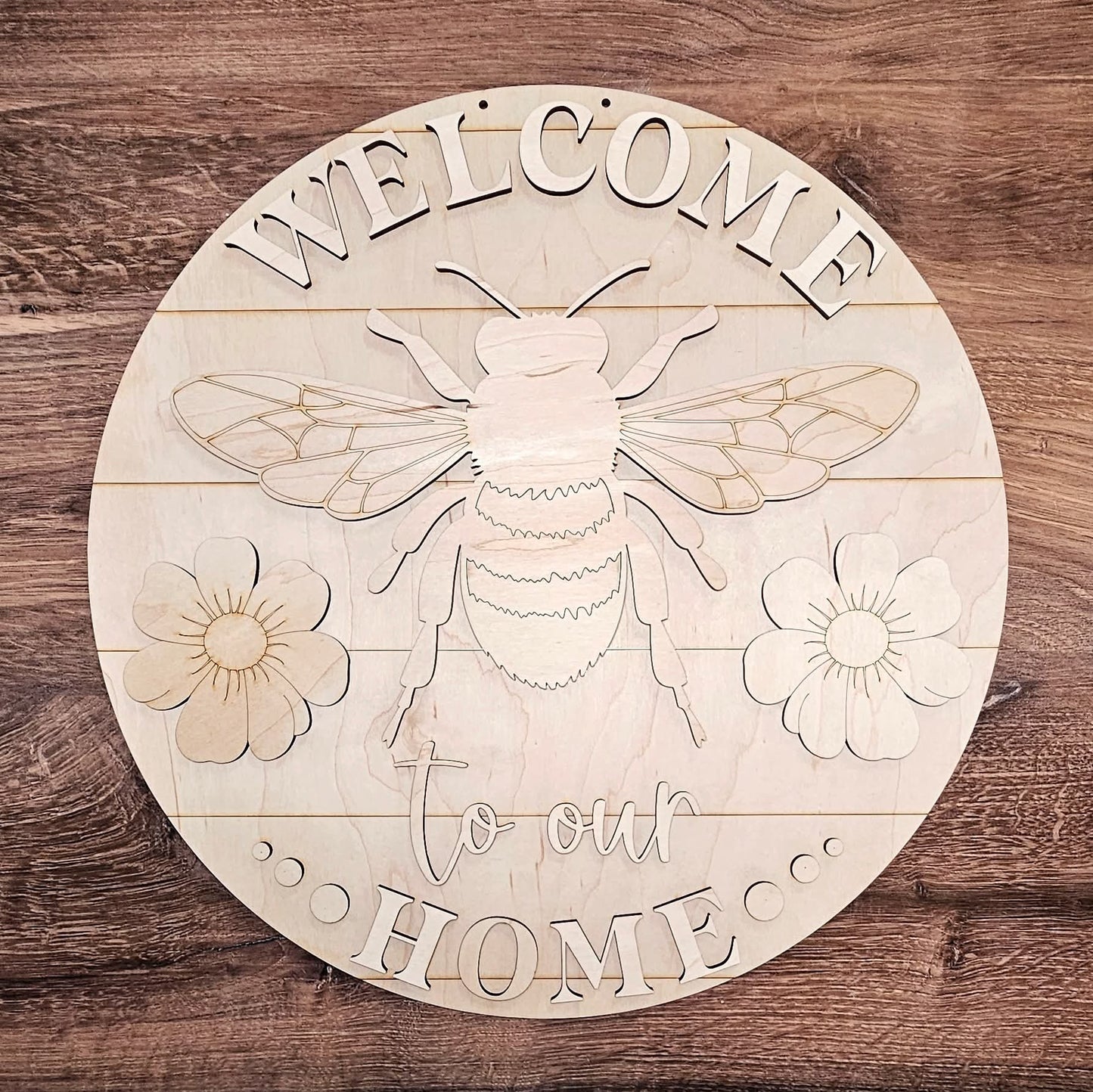 Bee Welcome Round