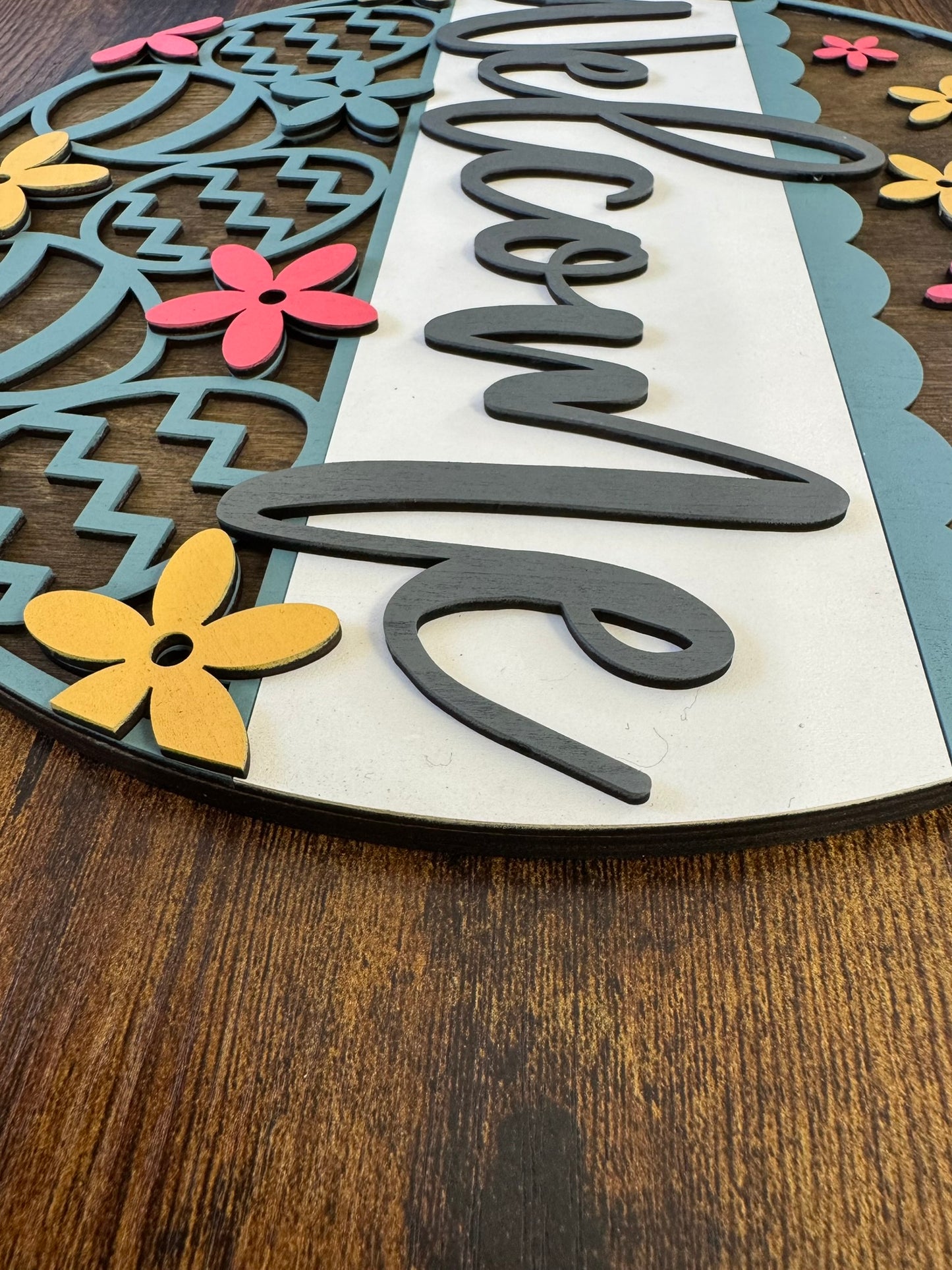 Welcome Easter Eggs Round